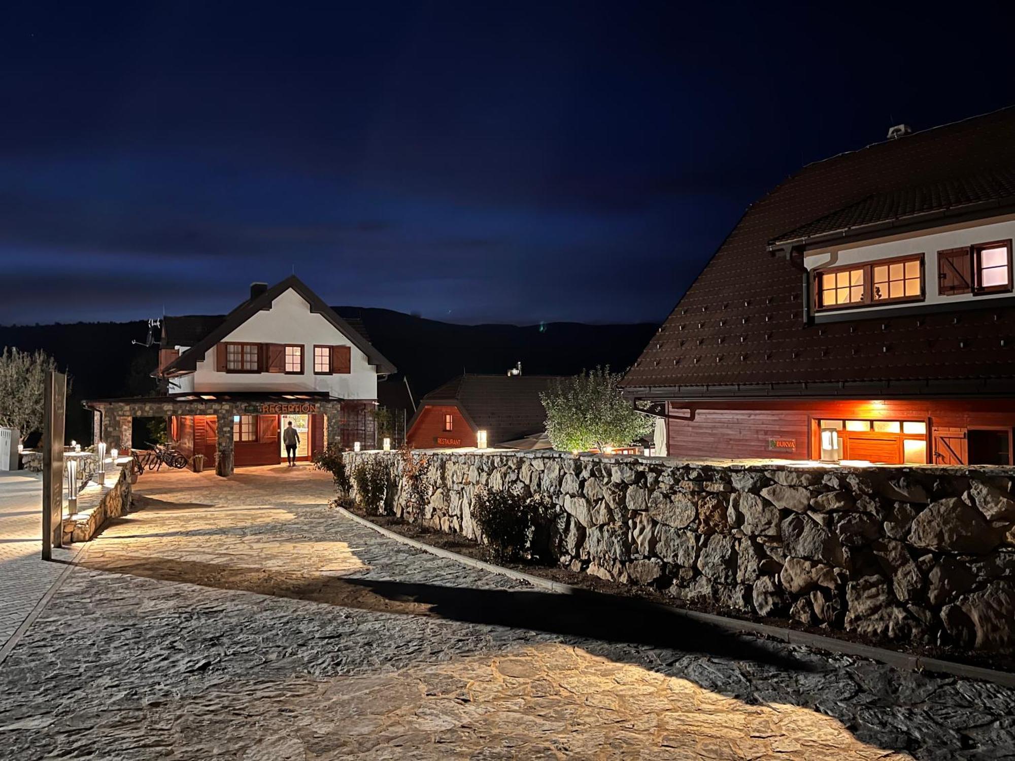 Plitvice Village Кореница Экстерьер фото